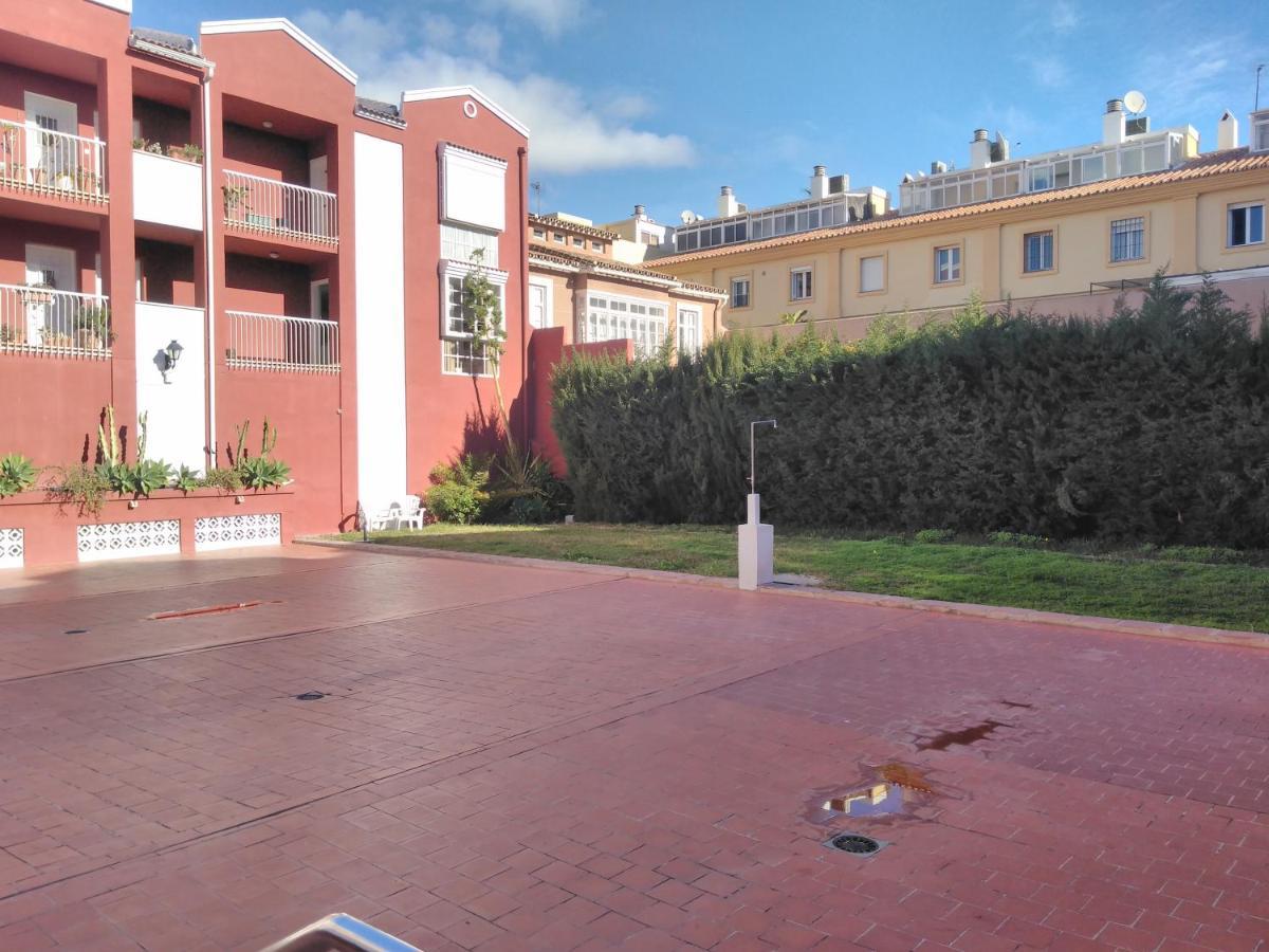 Bolivia Beach Apartments Malaga Luaran gambar