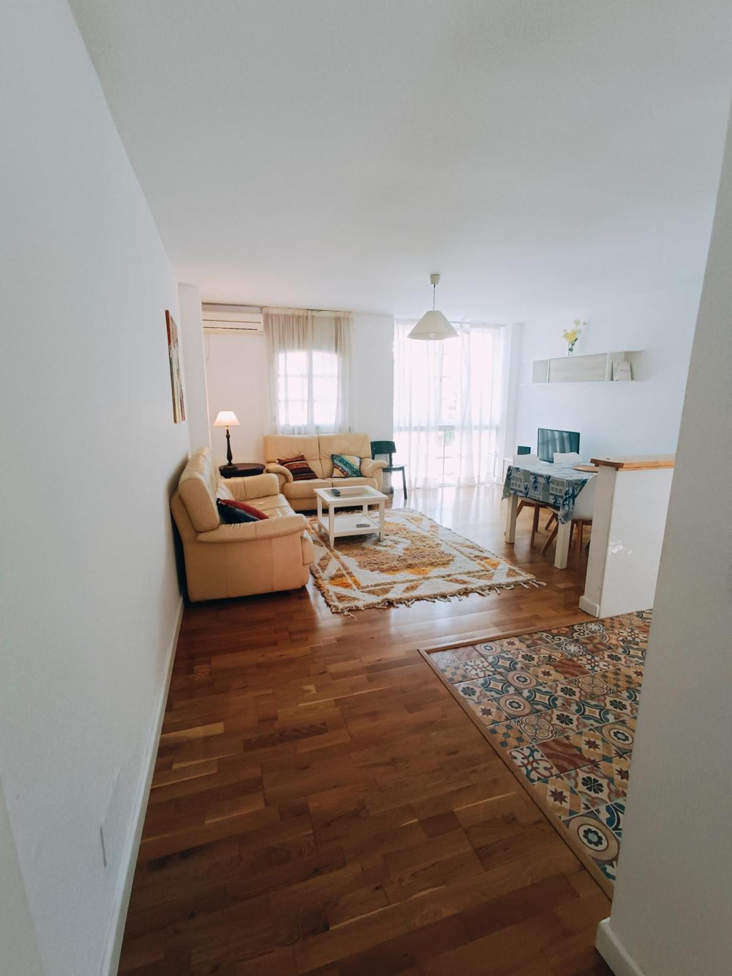 Bolivia Beach Apartments Malaga Luaran gambar