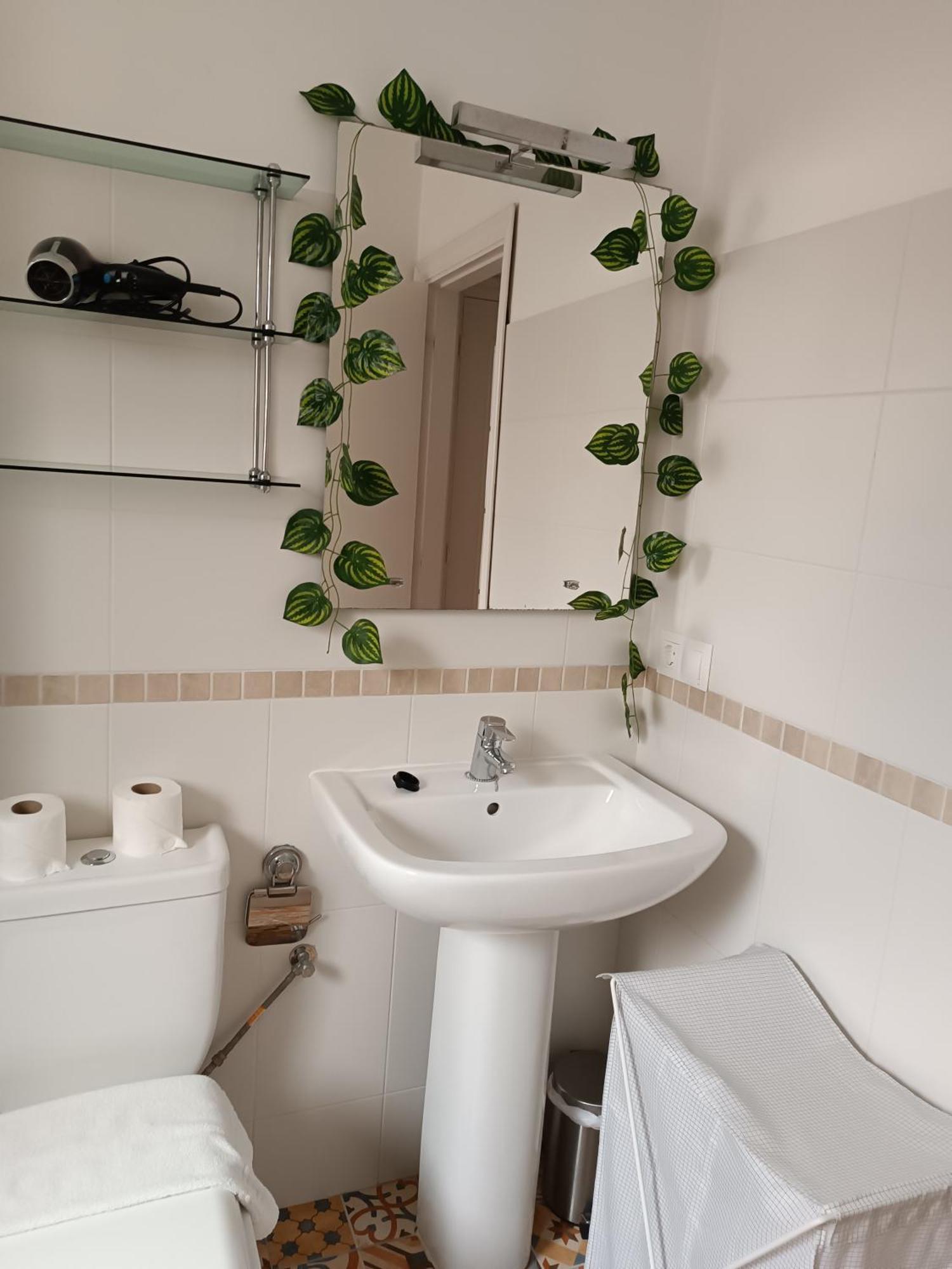 Bolivia Beach Apartments Malaga Luaran gambar